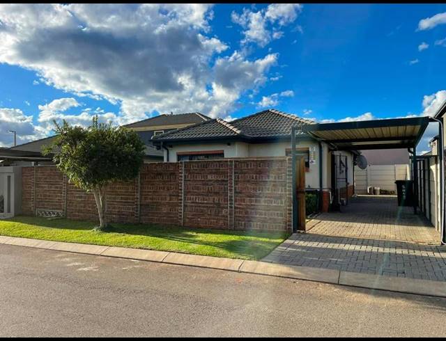 3 BEDROOM HOUSE FOR SALE IN LEOPARD’S REST